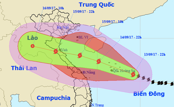 Từ chiều tối, đêm mai, bão số 10 sẽ đổ bộ vào các tỉnh Bắc Trung Bộ, vùng có gió mạnh cấp 11-12, giật cấp 15 từ Nghệ An - Quảng Bình. Ảnh: NCHMF